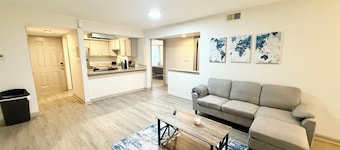 Modern 2BR Apartment • Pool Access • Near UAB & St. Vincent • Fast WiFi • W/D