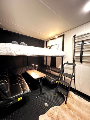 2 chambres, accès au Wi-Fi (inclus), literie fournie