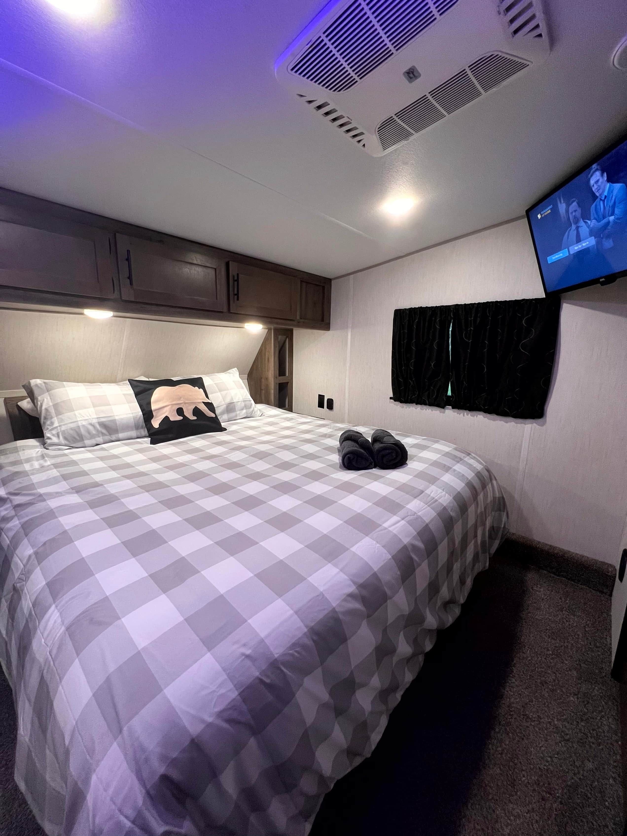 2 habitaciones, wifi gratis y ropa de cama 