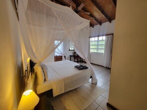 5 makuuhuonetta, silitysrauta/-lauta, Wi-Fi, vuodevaatteet