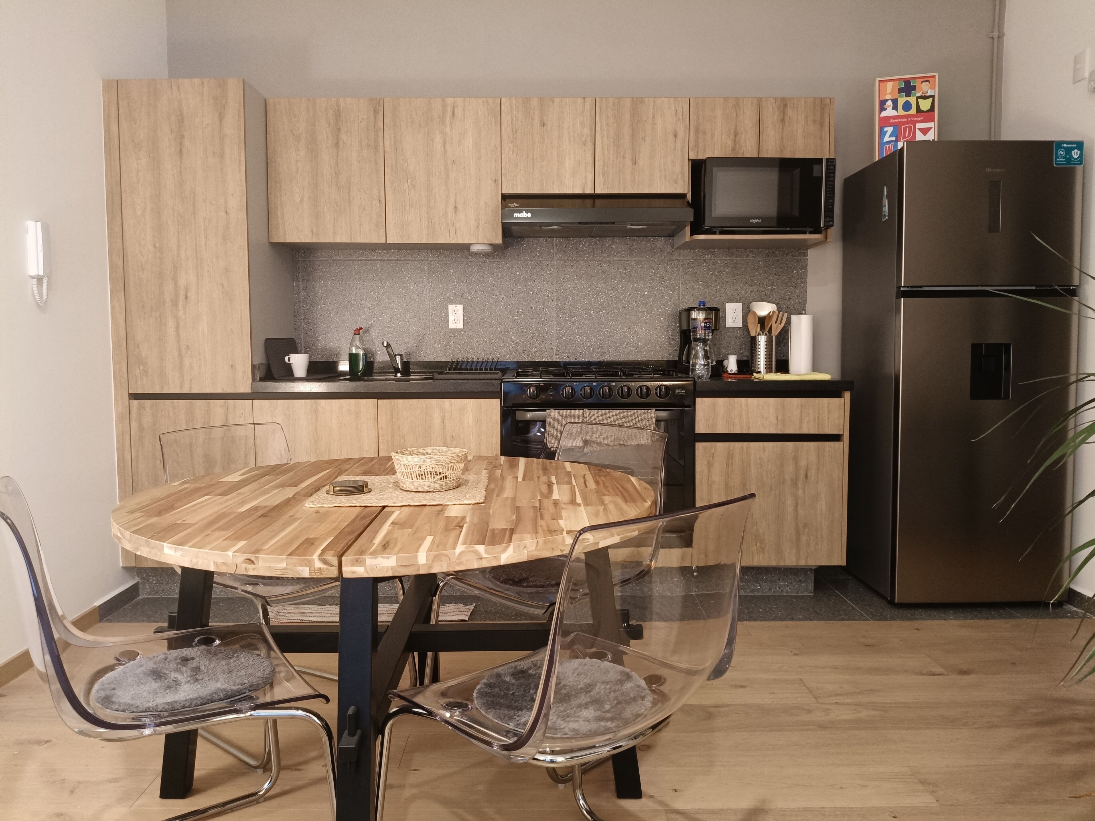 Microones, forn i placa de cuina 