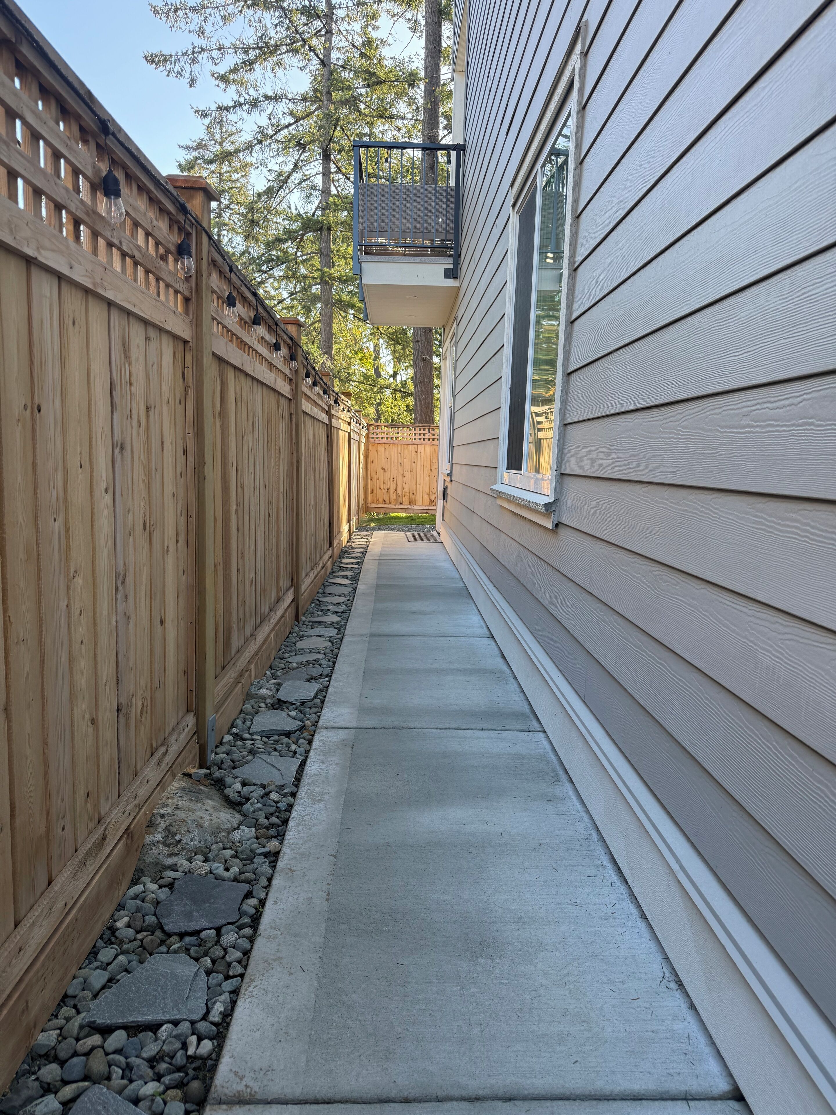 المنطقة المحيطة بالمنشأة