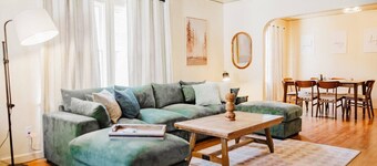 The Downtown Haus | Walking Distance to DT KFalls