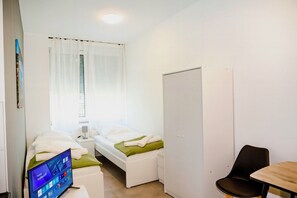Bügeleisen/Bügelbrett, WLAN, Bettwäsche