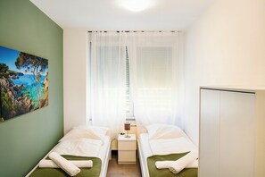 Bügeleisen/Bügelbrett, WLAN, Bettwäsche