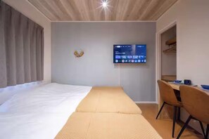 ผ้าม่านกันแสง, เตารีด/โต๊ะรีดผ้า, Wi-Fi ฟรี