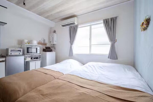 Pimennysverhot, silitysrauta/-lauta, ilmainen Wi-Fi