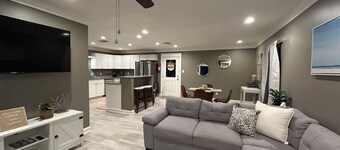 Beachy Poolside Palm nestled between PCB, Mexico Beach and downtown PC.