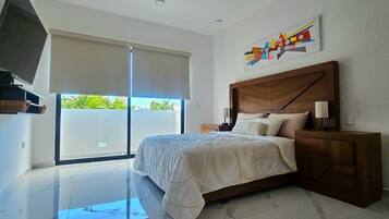 3 soverom, strykejern/-brett, wi-fi og sengetøy