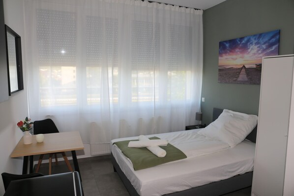 1 bedroom, iron/ironing board, WiFi, bed sheets