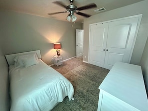 3 chambres, Wi-Fi gratuit, draps fournis