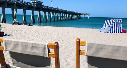 Venice Island Florida, 2 bed 2 bath, end unit near beach & historic downtown