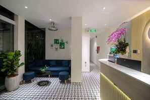 Quầy tiếp tân