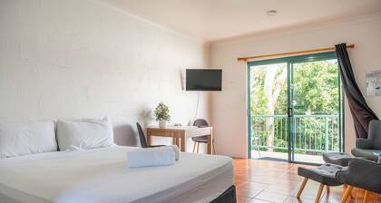 Freedom Backpackers Hostel