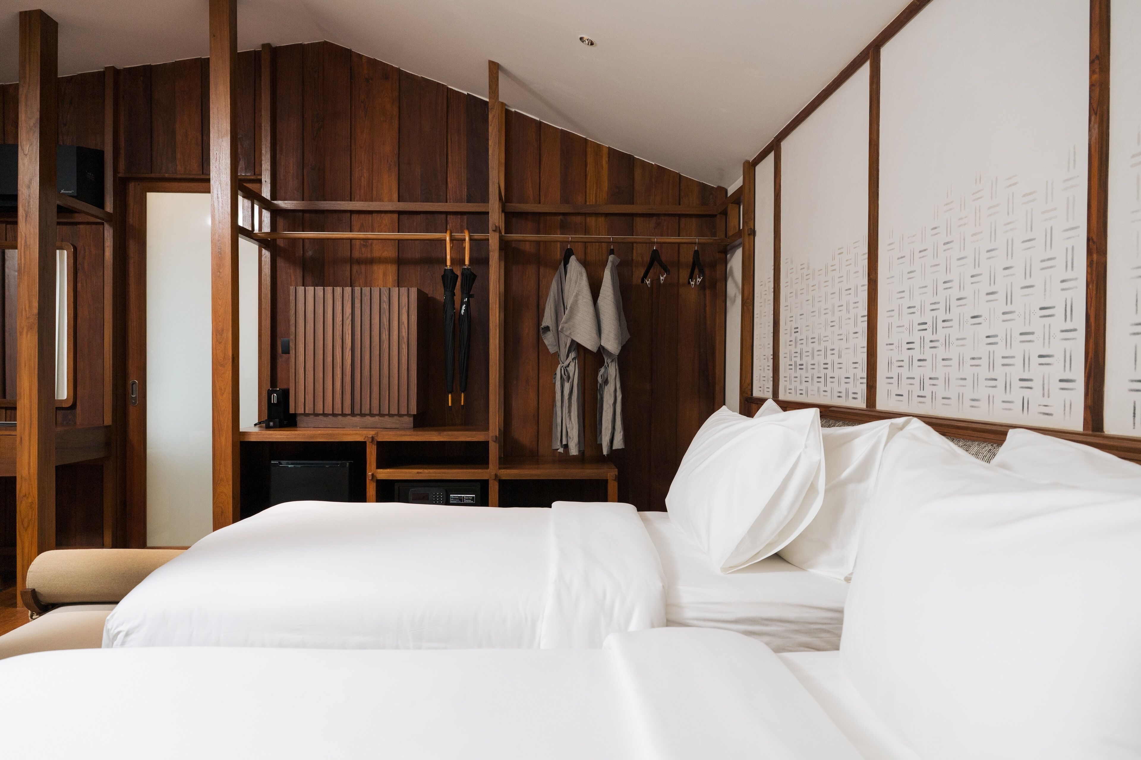 家庭别墅, 阳台, 花园景观 | 客房内保险箱、隔音、免费 WiFi