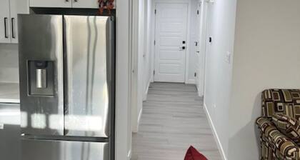Cozy 2-Bedroom Legal Suite - Fully Furnished & Convenient Location