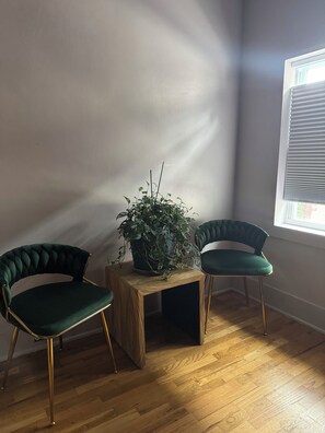 Interior - Emjay's Place (Grand Rapids)