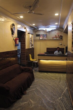 Reception - Hotel Sunny (Kanpur)