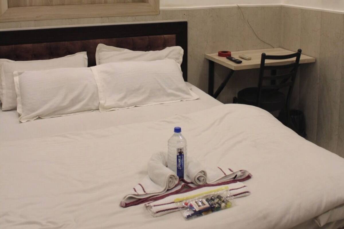 Basic Room | Desk, free WiFi