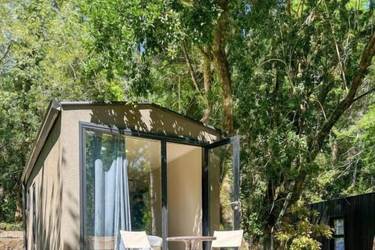 Standard Cabin, Garden View