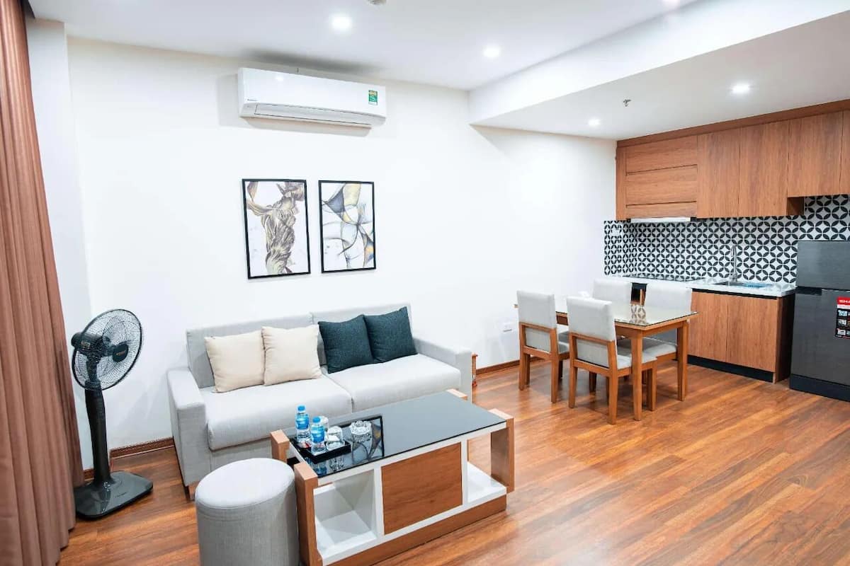 Deluxe Double Room, Sea View | In-room safe, desk, soundproofing, free WiFi