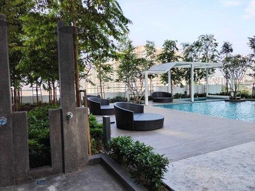 Corner unit 3R3B2cp condo, 550 sf terrace/balcony and AC in Kuala Lumpur