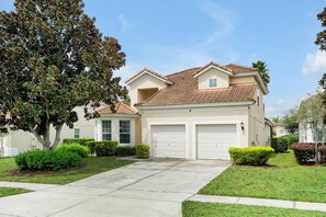 Exterior - Luxurious home 2 miles from Disney - Windsor Hills Resort (Kissimmee)