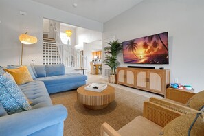 Smart TV, video games - Luxurious home 2 miles from Disney - Windsor Hills Resort (Kissimmee)