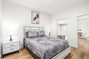 1 bedroom, free WiFi, bed sheets - Stylish Suite 103 by Downtown & Convention Center! (Hot Springs)