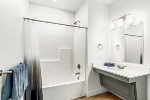 Shower, hair dryer, towels, soap - Stylish Suite 103 by Downtown & Convention Center! (Hot Springs)