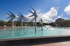Pool - City Unit 5 – Walk to Esplanade (Cairns North)