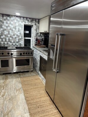 Microwave, oven, coffee/tea maker, toaster