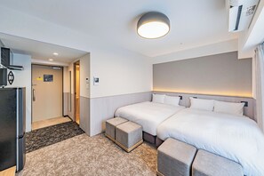 4 人部屋 ダブルベッド 2 台 禁煙 | 防音設備、WiFi (無料)