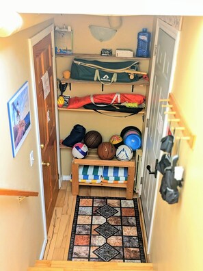 المنشأة من الداخل