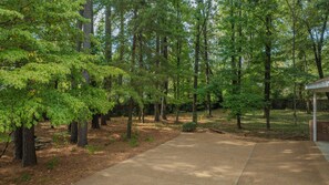 Property grounds - Breathtaking modern home in the heart of Jackson with Electric car charger! (Jackson)