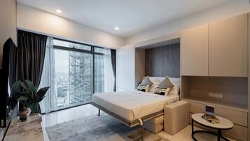 Lägenhet Deluxe - 1 sovrum | Vardagsrum | 55-tums platt-tv med digitalkanaler, Netflix och streamingtjänster