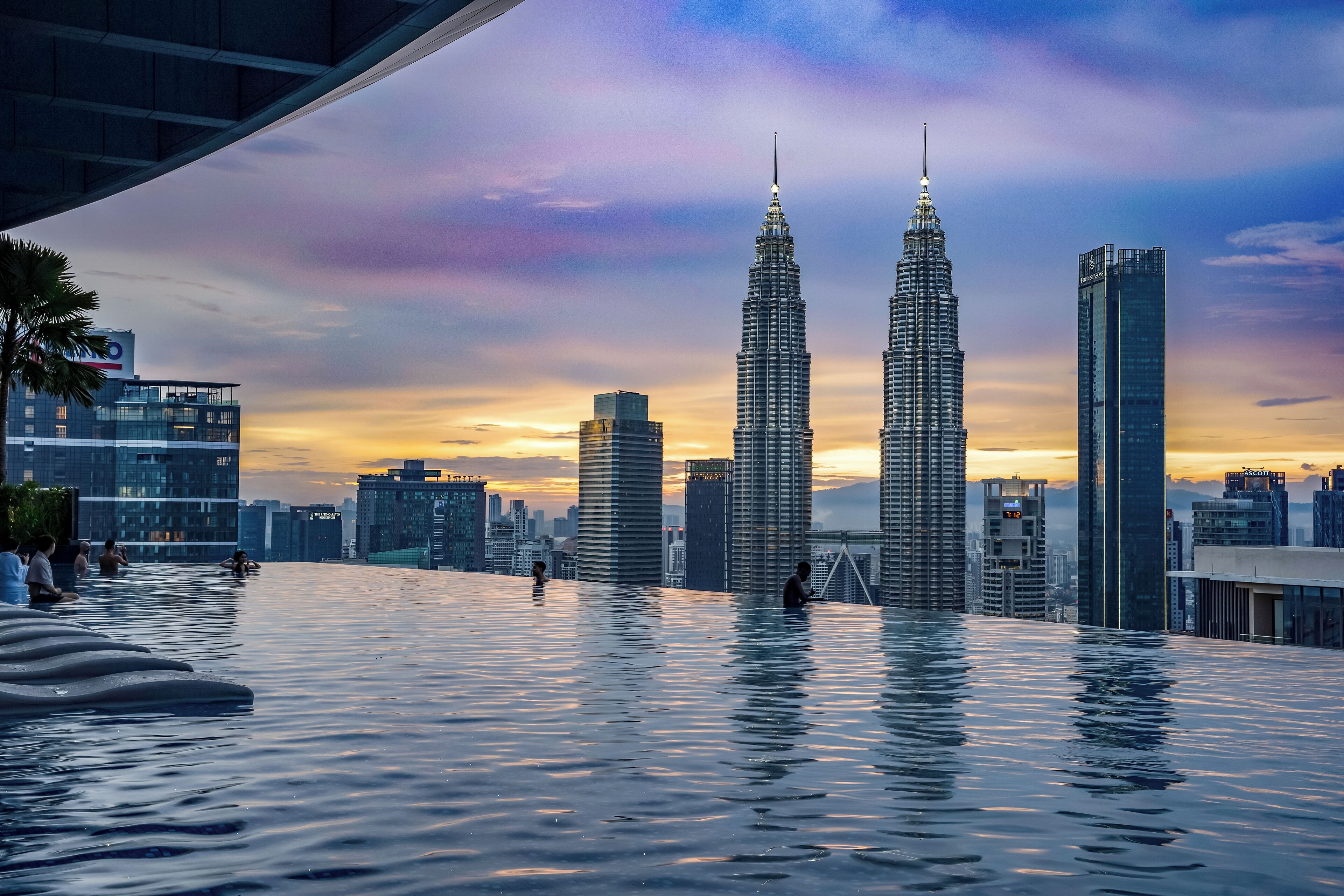 Kolam renang outdoor