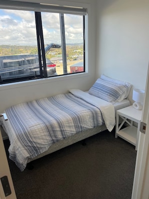 3 habitaciones, wifi gratis y ropa de cama