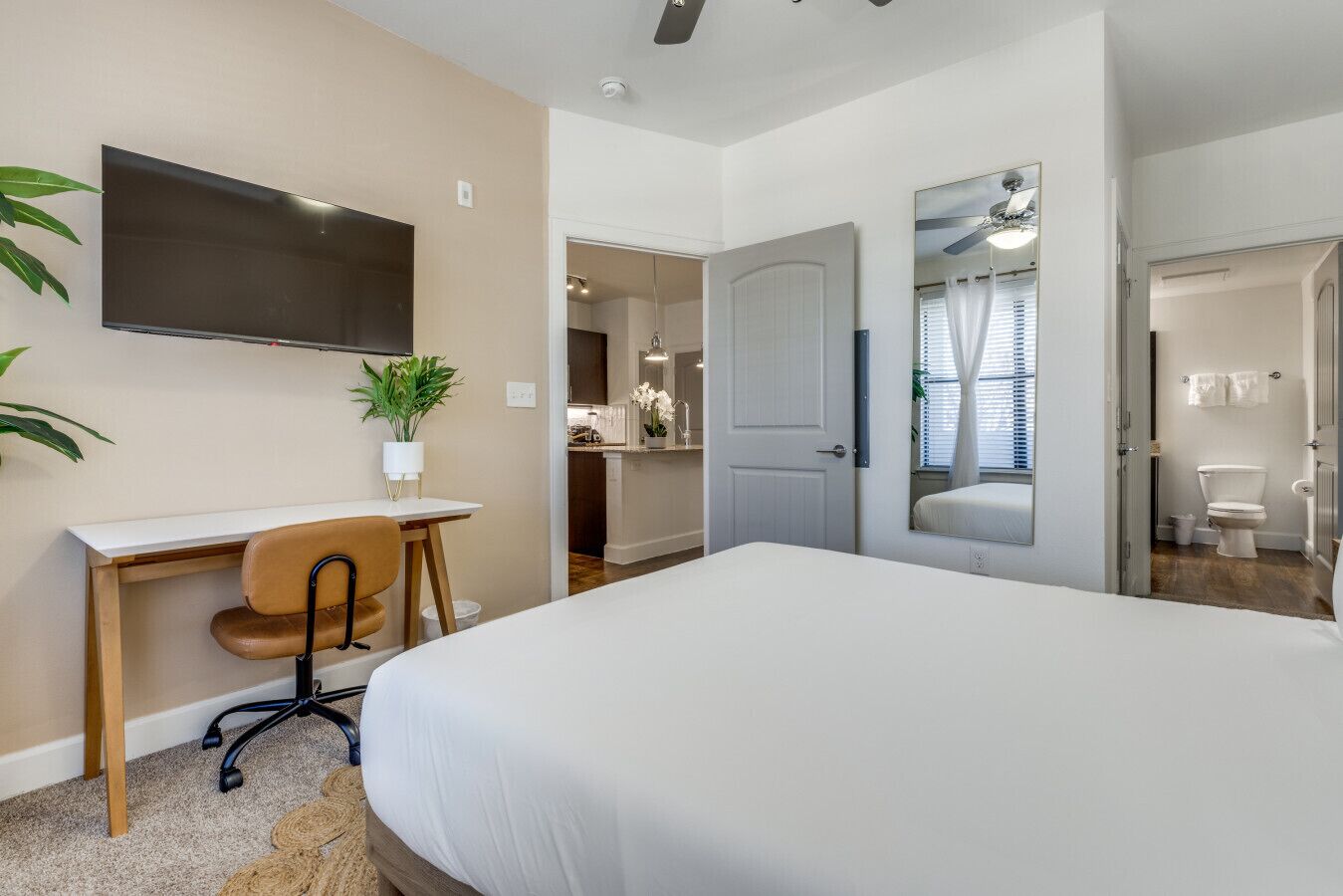 1 chambre, bureau, fer et planche à repasser, Wi-Fi