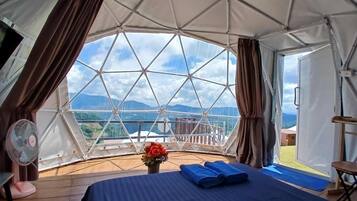 Standard Tent, Mountain View | Free WiFi, bed sheets