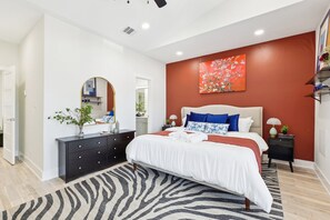 8 Schlafzimmer, Bügeleisen/Bügelbrett, kostenloses WLAN, Bettwäsche