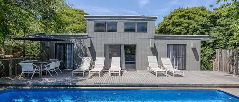 屋外プール、温水プール