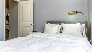 3 bedrooms, WiFi, bed sheets