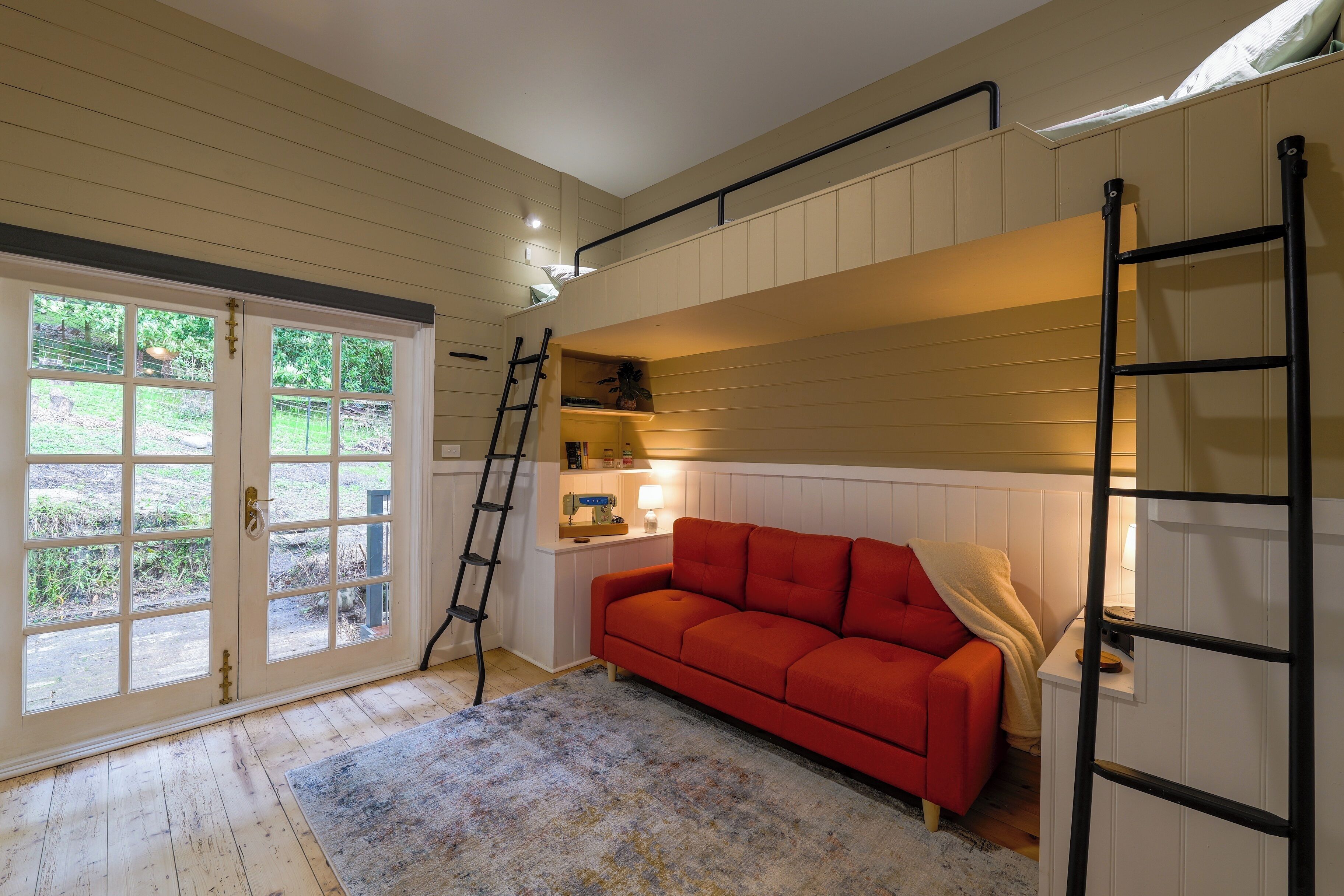 56-吋智慧型電視、數位頻道、壁爐