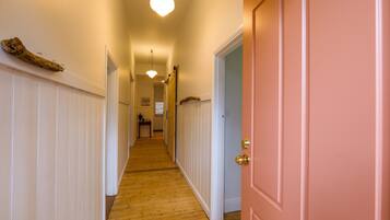 56–tuumainen äly-TV, jossa digitaalikanavat