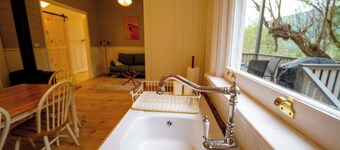 Ferntree Digs Cottage