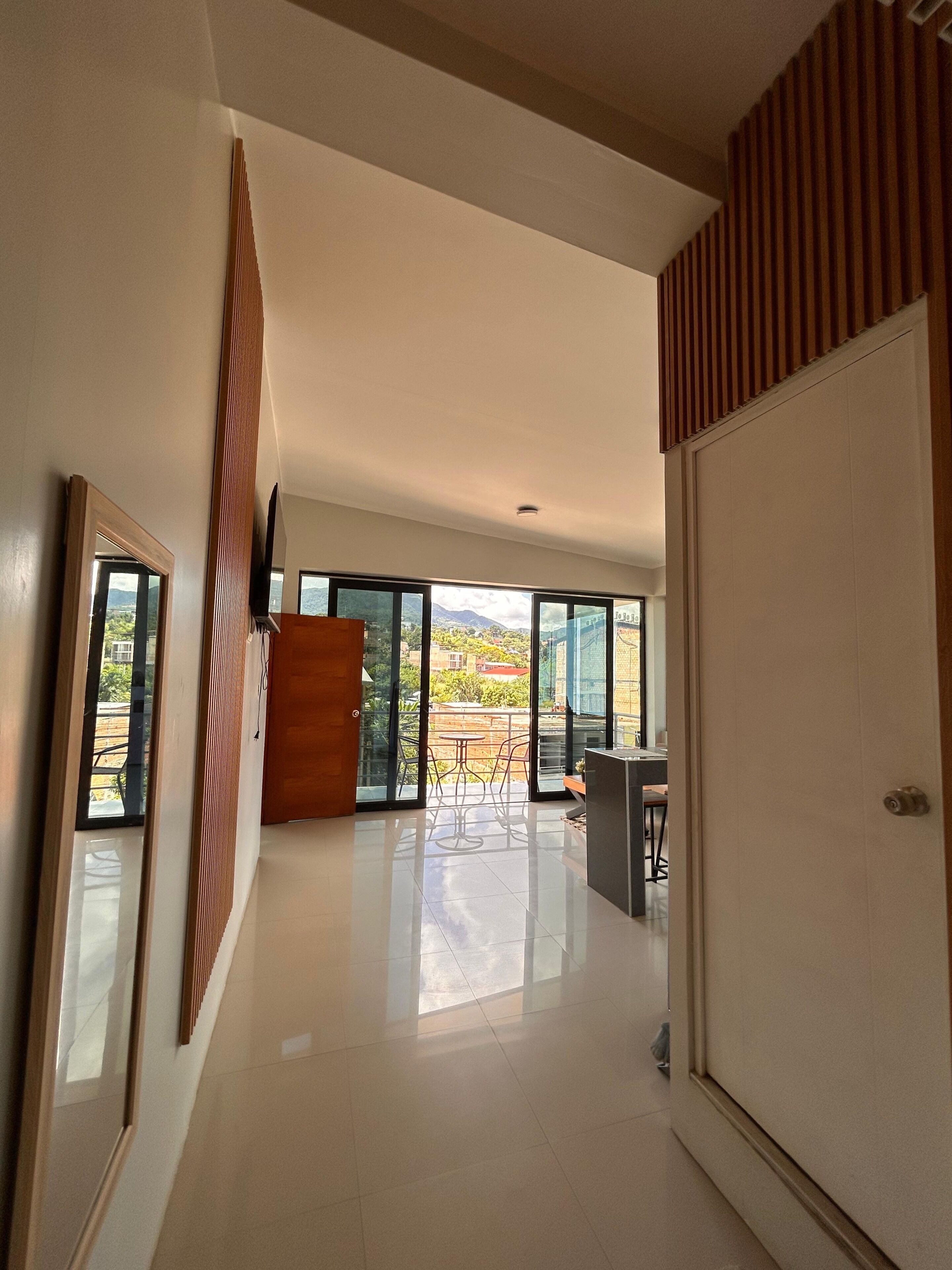 Departamento familiar, varias camas, para no fumadores | Escritorio, espacio para trabajar con laptop y wifi gratis 