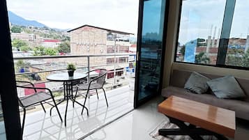 Family Apartment, Multiple Beds | Desk, laptop workspace, free WiFi