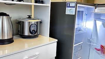 Family Apartment, Multiple Beds | Private kitchen