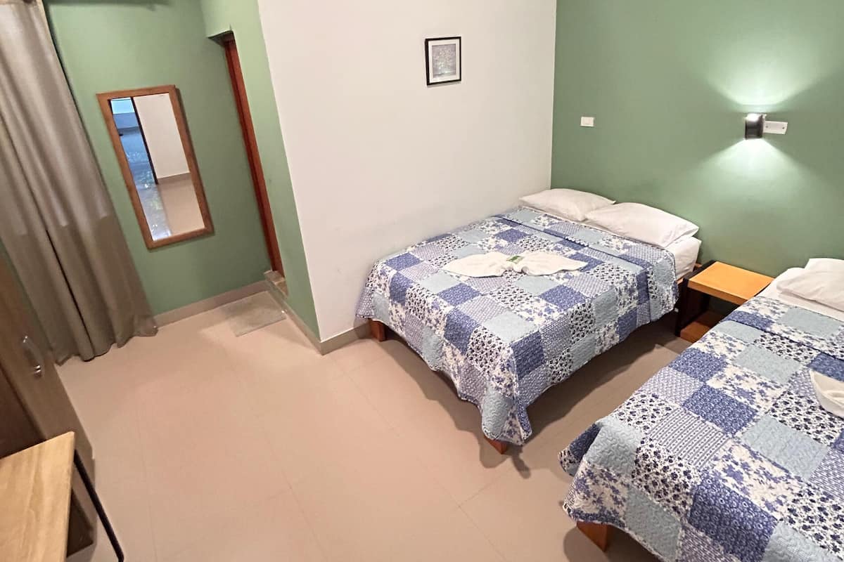 Deluxe Twin Room, 2 Queen Beds | Desk, laptop workspace, free WiFi
